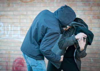 Εγκληματική ομάδα εκβίασε 13χρονο με τίμημα 370.000 ευρώ (!)