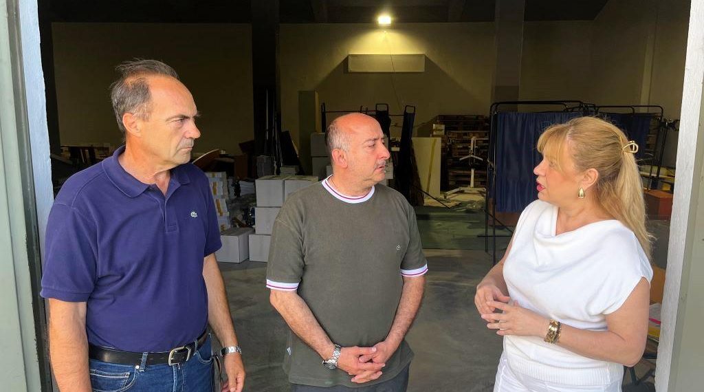 Πολύτιμη η στήριξη πλημμυροπαθών οικογενειών του  Δ. Τρικκαίων από την Ενωση Ελλήνων Εφοπλιστών
