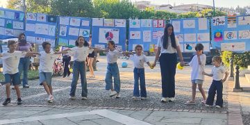 Το μέλλον δεν ανήκει στους εμπόρους των πολέμων αλλά στα παιδιά που ζωγραφίζουν την Ειρήνη
