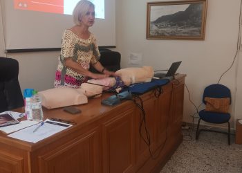 Με επιτυχία πραγματοποιήθηκε η εκπαίδευση εργαζομένων του Δήμου Πύλης στις Πρώτες Βοήθειες και την Πρόληψη Θερμικής Καταπόνησης