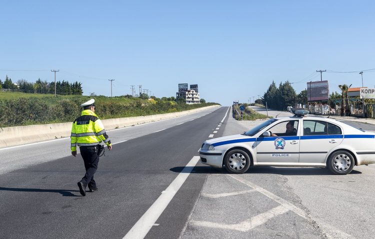 Τύρναβος: Αστυνομική επιχείρηση “έβγαλε” 5 συλλήψεις και 24 τροχονομικές παραβάσεις