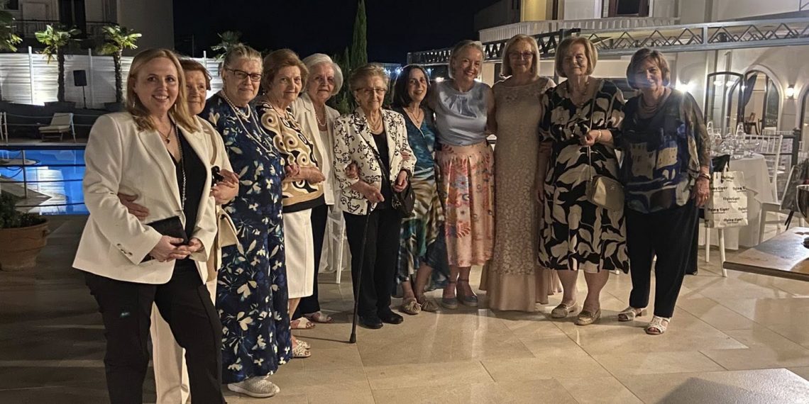 Οι «Φίλες της Αγάπης» έκλεισαν τη χρονιά με μια ξεχωριστή συνάντηση