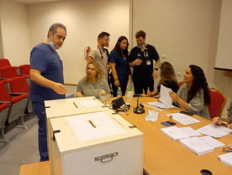 Στις κάλπες για την ανάδειξη της νέας διοίκησης οι νοσοκομειακοί γιατροί
