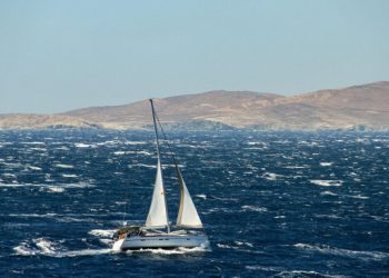 Καιρός: Με μποφόρ και περιορισμένη αστάθεια η Πέμπτη – Πού και πότε θα βρέξει