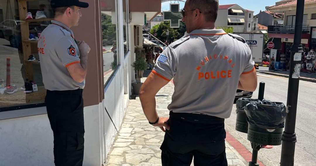 Εντατικοί έλεγχοι για παράνομη χρήση οδοστρώματος και πεζοδρομίων της Δημοτικής Αστυνομίας Δήμου Μετεώρων – Συμμορφώθηκε το 90% των επιχειρήσεων