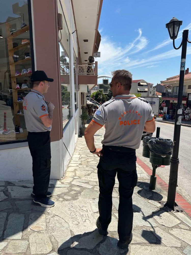 Εντατικοί έλεγχοι για παράνομη χρήση οδοστρώματος και πεζοδρομίων της Δημοτικής Αστυνομίας Δήμου Μετεώρων – Συμμορφώθηκε το 90% των επιχειρήσεων