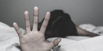 Καταγγελία για βιασμό 19χρονης από συνάδελφό της: «Ο, τι έγινε, ήταν με τη συναίνεσή της», λέει ο κατηγορούμενος