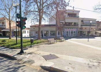 Η εταιρεία «ΟΜΗΡΟΣ» της οικογένειας Γιαννίτση δωρίζει στον Δ. Τρικκαίων την ανάπλαση της «πλατείας Δημήτρη Μητροπάνου»