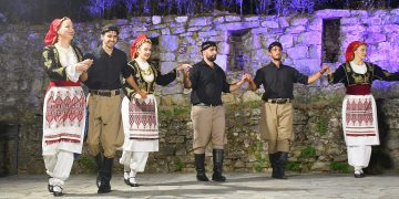 «Στιγμές Γλεντιού…» από τον Χορευτικό Όμιλο Τρικάλων
