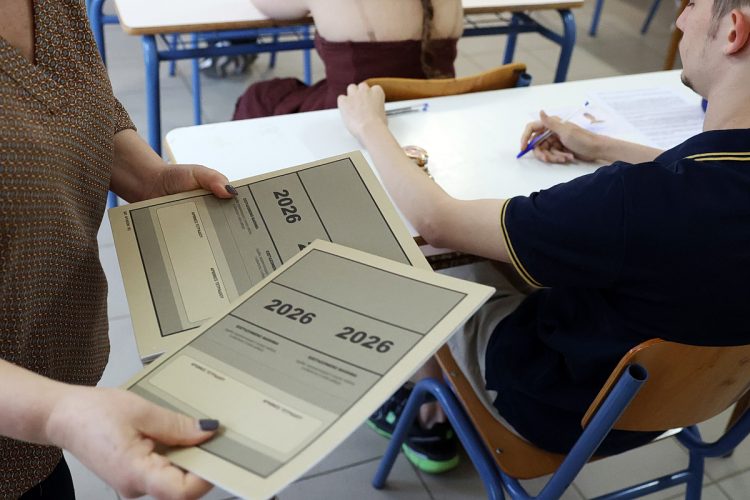 Με ιδιαίτερες δυσκολίες συνεχίστηκαν οι πανελλήνιες στα ΓΕΛ