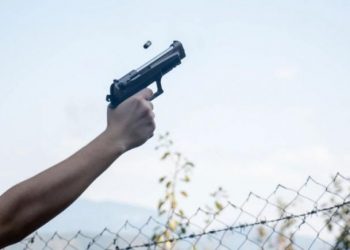 Εννέα συλλήψεις για άσκοπους πυροβολισμούς, οπλοκατοχή, κλοπή, ναρκωτικά και… φορητό ασύρματο
