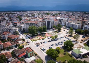 «Δεν κοιμόμαστε!!!!!» καταγγέλλουν οι περίοικοι της πλατείας Σαράντη και  περιμένουν την ανταπόκριση των αρμόδιων!