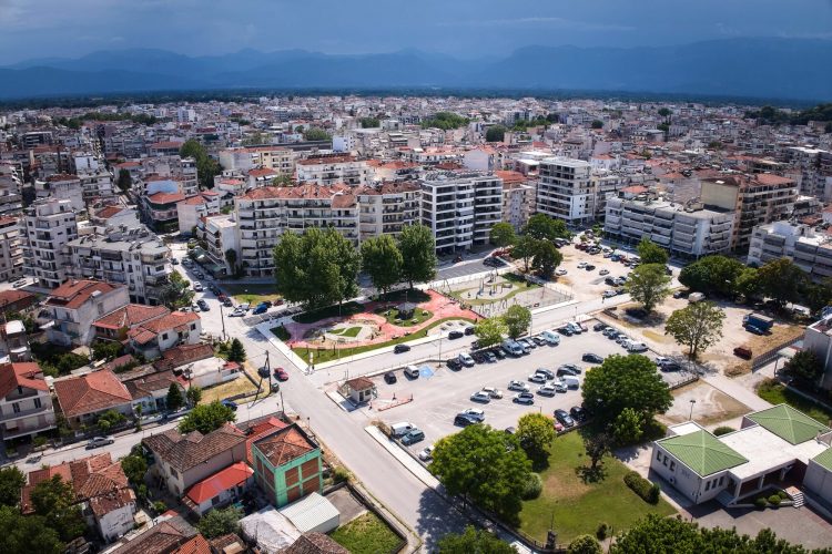 «Δεν κοιμόμαστε!!!!!» καταγγέλλουν οι περίοικοι της πλατείας Σαράντη και περιμένουν την ανταπόκριση των αρμόδιων!