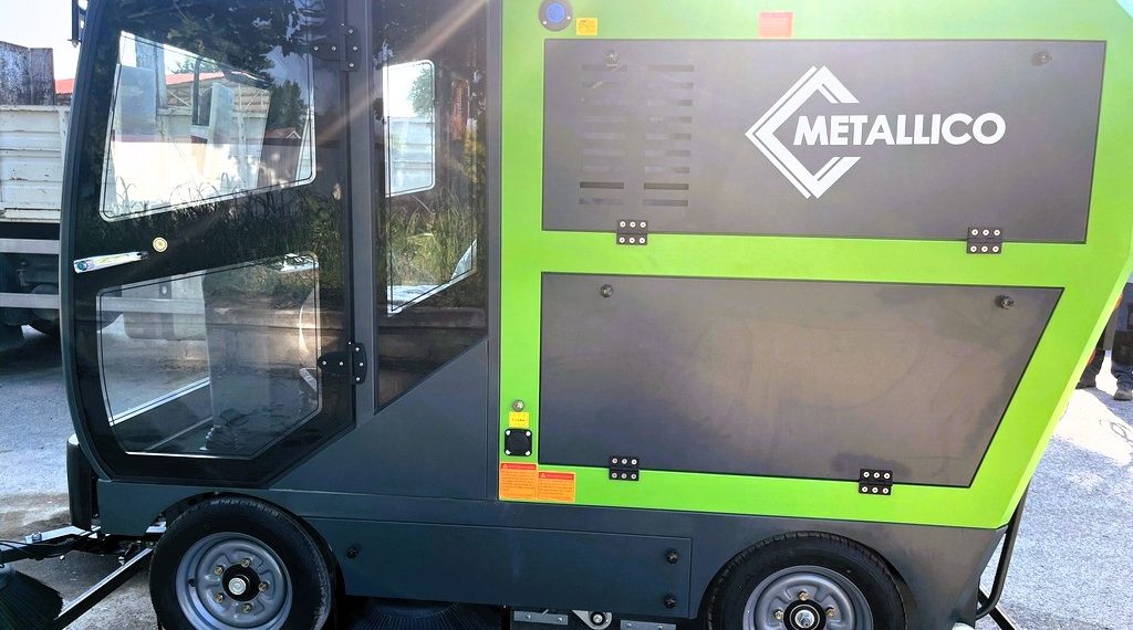 Σύγχρονο σάρωθρο δώρισαν στον Δήμο Τρικκαίων οι Βανέσα Μηλιώνη και Στέφανος Γκολίτος – Θερμές ευχαριστίες Σακκά