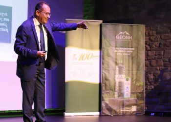Το Φυσικό Μεταλλικό Νερό ΘΕΟΝΗ φέρνει την εκπαίδευση και τη βιώσιμη ανάπτυξη στο επίκεντρο στη Θεσσαλία