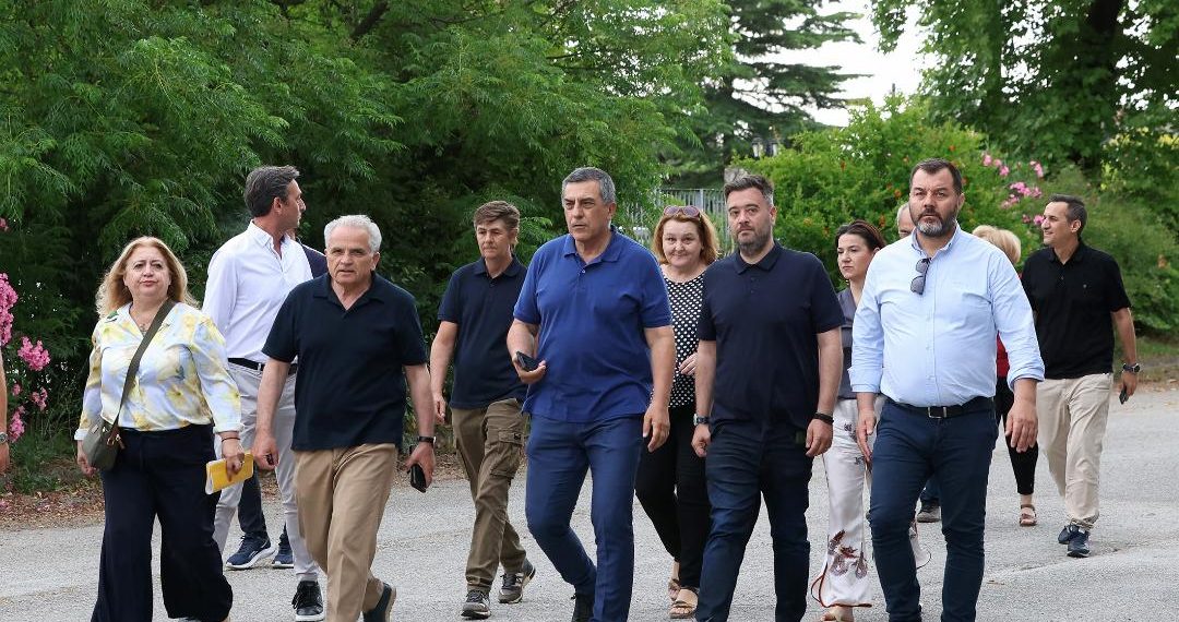 Στο Βαλτινό Τρικάλων ο Δημήτρης Κουρέτας – Στα πλάνα της Περιφέρειας η κατασκευή κλειστού γυμναστηρίου στο Λύκειο