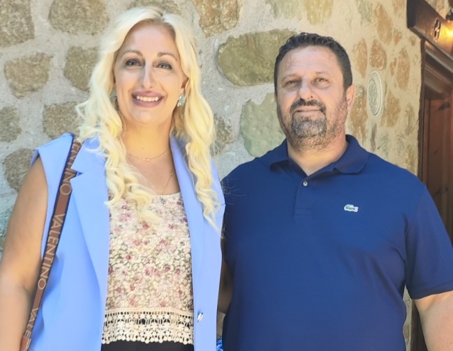 Συνάντηση για τα ξαδέρφια Κάλλη και Μπάμπη Παπαδογιάννη στο Ιερό Μετόχι στη λίμνη Λογγά