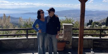 Η ηθοποιός με τον Θεσσαλό γιατρό και ο έρωτας για το Πήλιο και τη Μαγνησία (φωτο)
