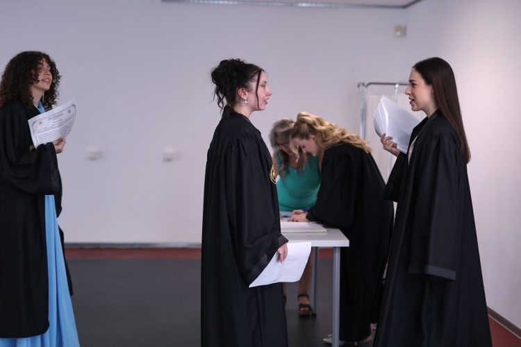 Ορκίστηκαν οι νέοι απόφοιτοι της Ιατρικής του Πανεπιστημίου Θεσσαλίας (φωτ.)