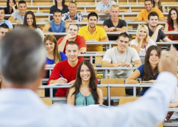 Ιερά Μητρόπολις Σταγών και Μετεώρων: Προκηρύσσει 10 υποτροφίες των 3.000 ευρώ η καθεμιά για νέους φοιτητές – Προϋποθέσεις & δικαιολογητικά