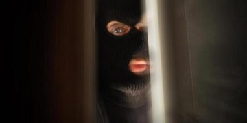 Η ΕΛ.ΑΣ. “ξεσκέπασε” τετραμελή εγκληματική ομάδα που λήστεψε οικία πασίγνωστου Θεσσαλού επιχειρηματία