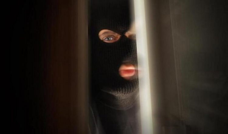 Η ΕΛ.ΑΣ. “ξεσκέπασε” τετραμελή εγκληματική ομάδα που λήστεψε οικία πασίγνωστου Θεσσαλού επιχειρηματία