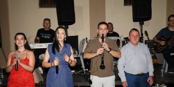 Μεγάλη επιτυχία σημείωσε ο ετήσιος χορός στο Κεραμίδι – Μια βραδιά γεμάτη κέφι, χορό και παράδοση (ΦΩΤΟ – ΒΙΝΤΕΟ)