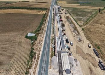 Θεσσαλία: Νέα καθυστέρηση στην αποκατάσταση της σιδηροδρομικής γραμμής από τον Daniel – Απομακρύνεται το ορόσημο του Αυγούστου