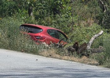 Εκτροπή οχήματος στο Μουργκάνι – Στο σημείο Αστυνομία και Πυροσβεστική (ΦΩΤΟ)