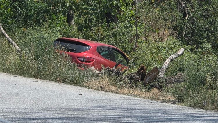 Εκτροπή οχήματος στο Μουργκάνι – Στο σημείο Αστυνομία και Πυροσβεστική (ΦΩΤΟ)
