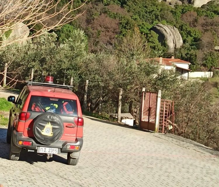 Τραυματισμός τουρίστριας στο μονοπάτι της Αγίας Τριάδας στα Μετέωρα – Επέμβαση της Πυροσβεστικής
