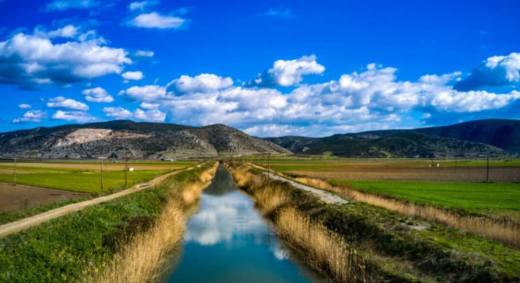 ΥΠΑΑΤ: 80 εκατ. ευρώ για μικρά αρδευτικά έργα μέσω Δήμων και Περιφερειών