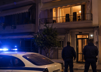 Χαμός στα Τρίκαλα: 39χρονος έβαλε τη μουσική στη διαπασών, δεν άκουσε τους αστυνομικούς και συνελήφθη!