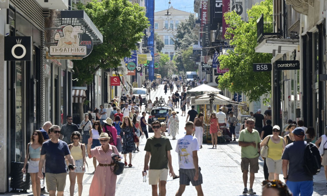 Θερινές εκπτώσεις: Ανοιχτά σήμερα τα εμπορικά καταστήματα – Το ωράριο λειτουργίας