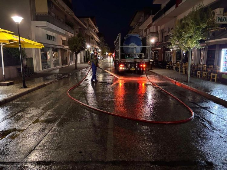 Καθαρισμός της οδού Τρικάλων από συνεργεία του Δήμου Μετεώρων