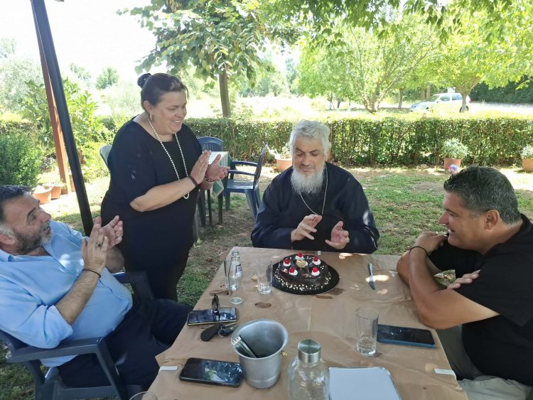 Την γενέθλια ημέρα του εόρτασε ο Αρχιμανδρίτης Ευάγγελος Κατσάρας