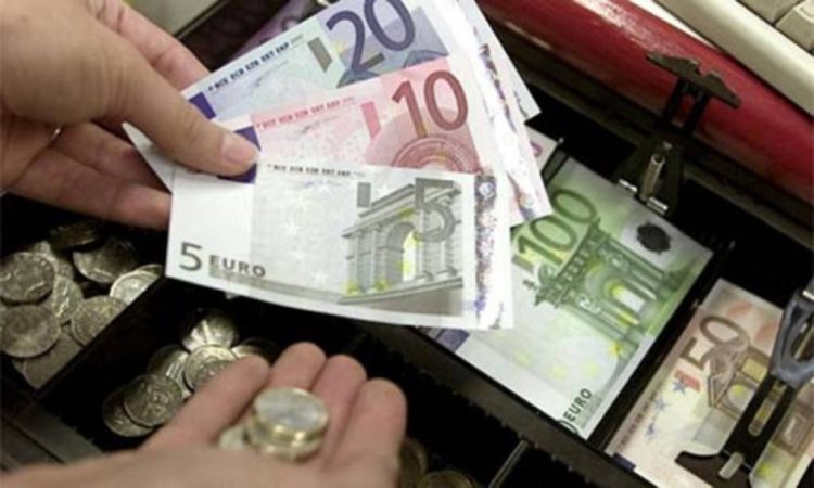 Οι δύο ανήλικοι κλέφτες στους Σοφάδες είχαν “χτυπήσει” δις σε αρτοποιείο…