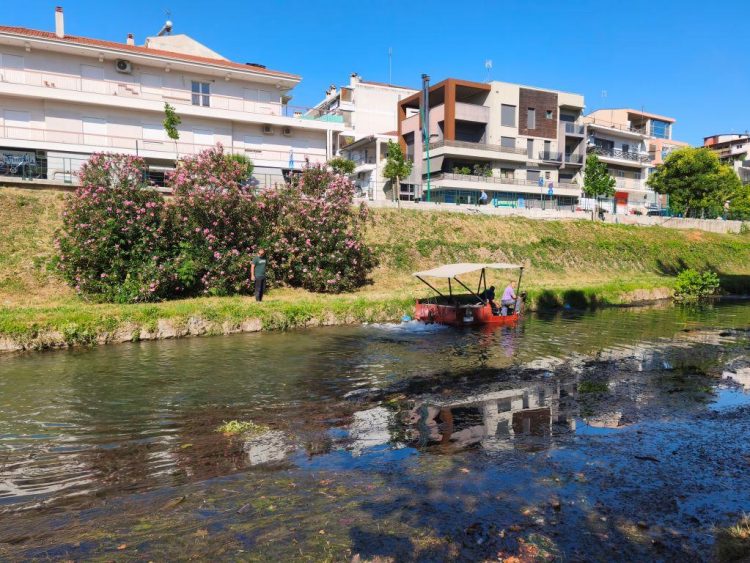 Παρεμβάσεις καθαριότητας στην κοίτη του Ληθαίου ποταμού από τον Δήμο Τρικκαίων