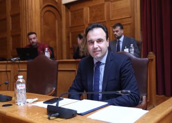 Δ. Παπαστεργίου: “Η συζήτηση για την ΤΝ αφορά πρωτίστως την εμπιστοσύνη”