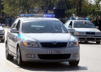 Οκτώ συλλήψεις για ρευματοκλοπή, ανυποταξία, οδήγηση υπό την επήρεια μέθης, ναρκωτικά και τραπεζάκια χωρίς άδεια στην παραλία