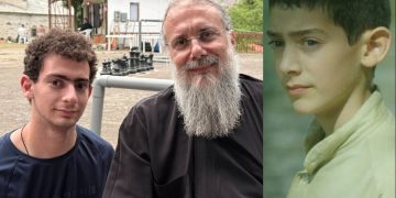 Ομαδόπουλο στις Κατασκηνώσεις της ΙΜΤΓΠ ο “μικρός Αρσένιος” που έγινε γνωστός μέσα από την επιτυχημένη τηλεοπτική σειρά «Άγιος Παΐσιος – Από τα Φάρασα στον Ουρανό» (ΦΩΤΟ)