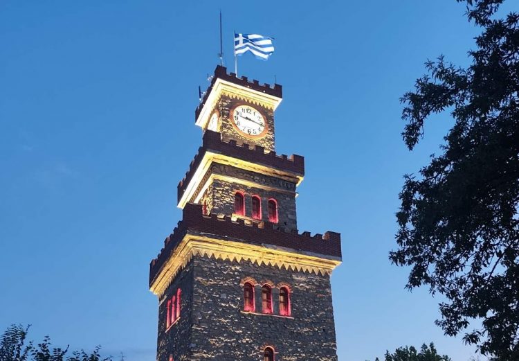 Το Ρολόι των Τρικάλων όπως δεν το έχουμε ξαναδεί – Εντυπωσιάζει ο νέος φωτισμός του! (video)