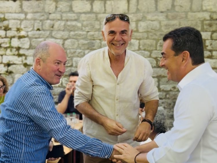 Στη Τζούρτζια και το Χαλίκι ο Κώστας Σκρέκας, ανήμερα της Αγίας Παρασκευής