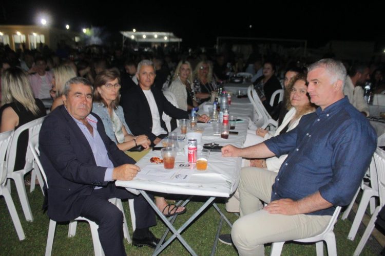 Ο Δήμαρχος Πύλης Κωνσταντίνος Μαράβας στην χοροεσπερίδα του Α.Ο. ΑΠΟΛΛΩΝ Λυγαριάς